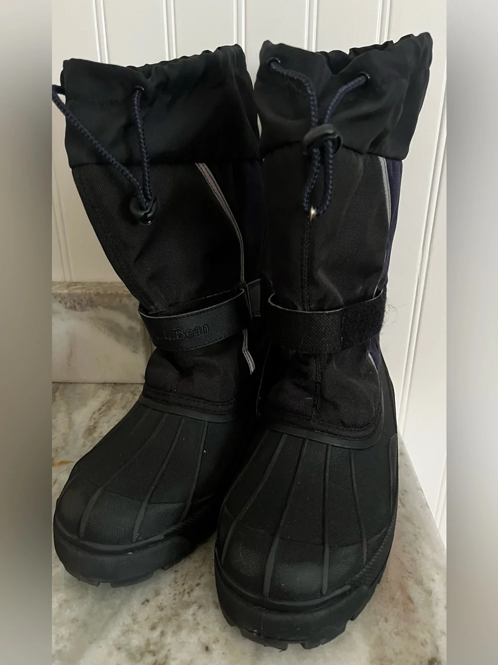 L.L. Bean Kids Black Insulated Snow Boots